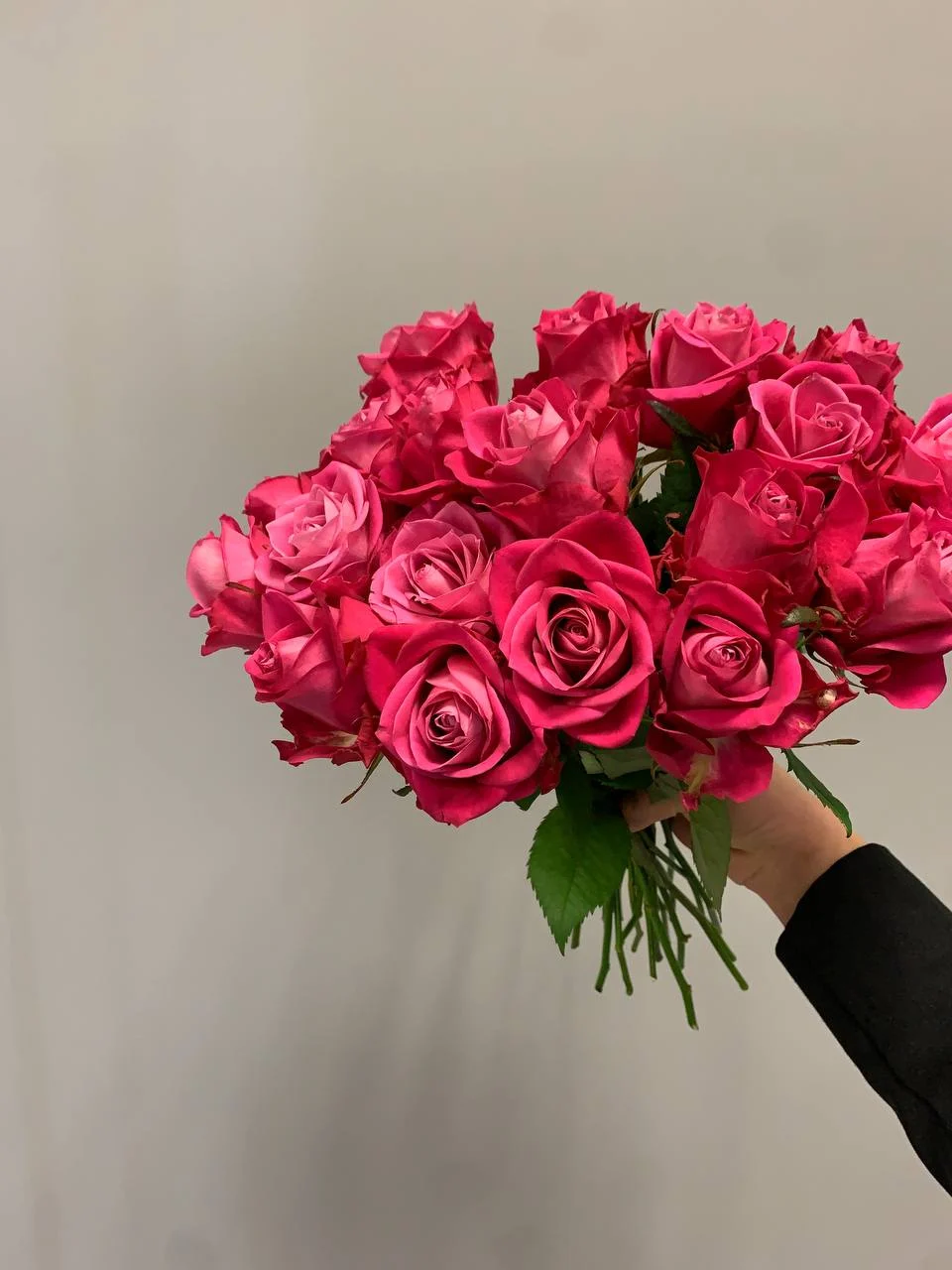 Bukiet róż – naturalne piękno w pastelowych tonach