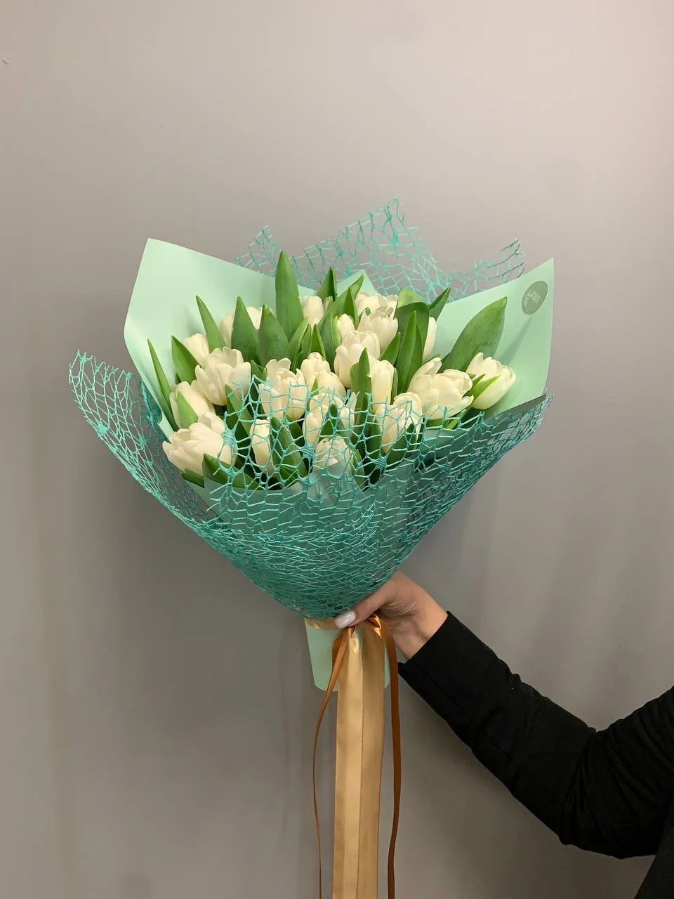 Bukiet białych tulipanów z dostawą niska cena Otrębusy