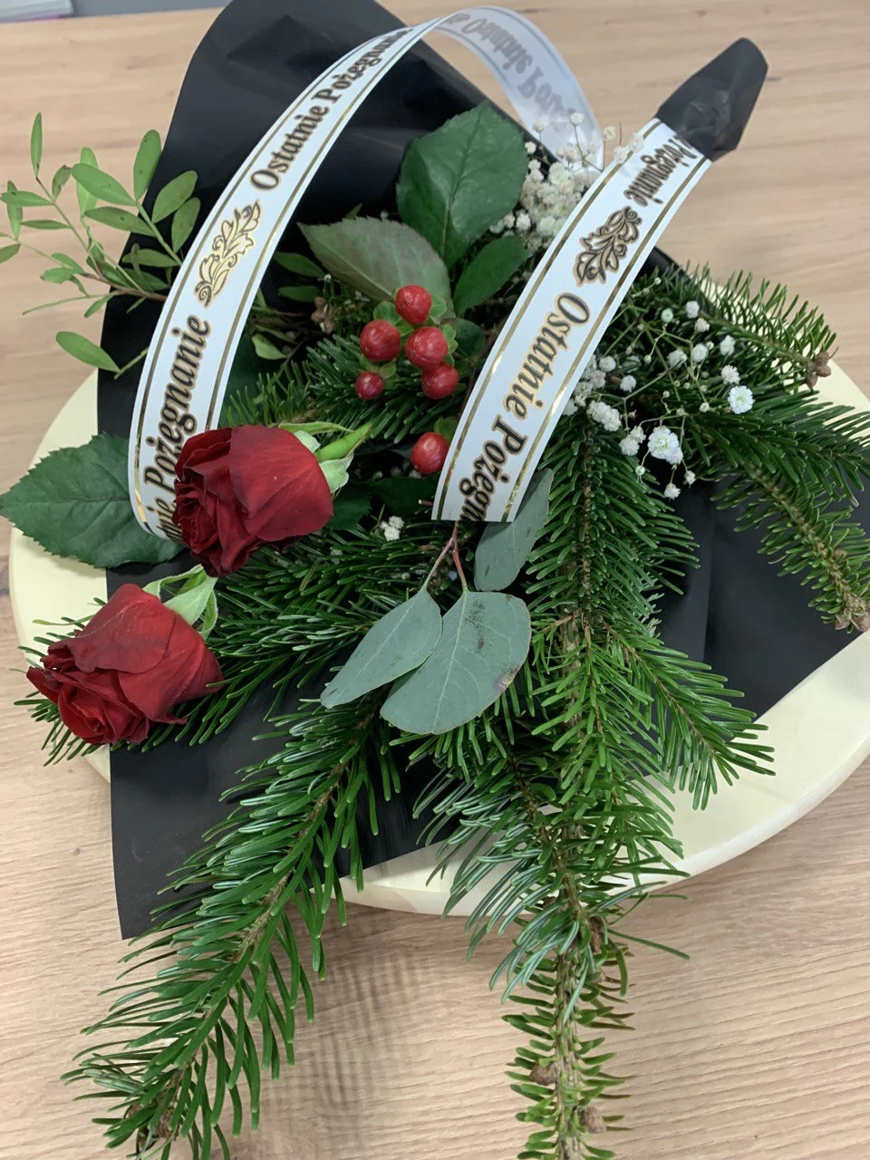 Bukiety, kwiaty doniczkowe, bukiet pogrzebowy, wiązanki, dekorację świąteczne niska cena Milanówek