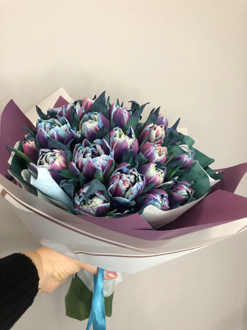 Bukiet dla żony ekskluzywne tulipany na Dzień kobiet z dostawą