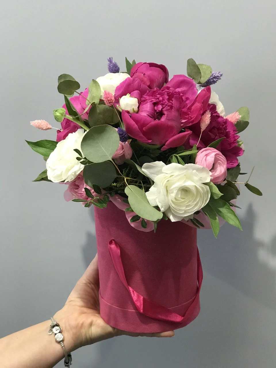 Flower Box peonia z dostawą niska cena