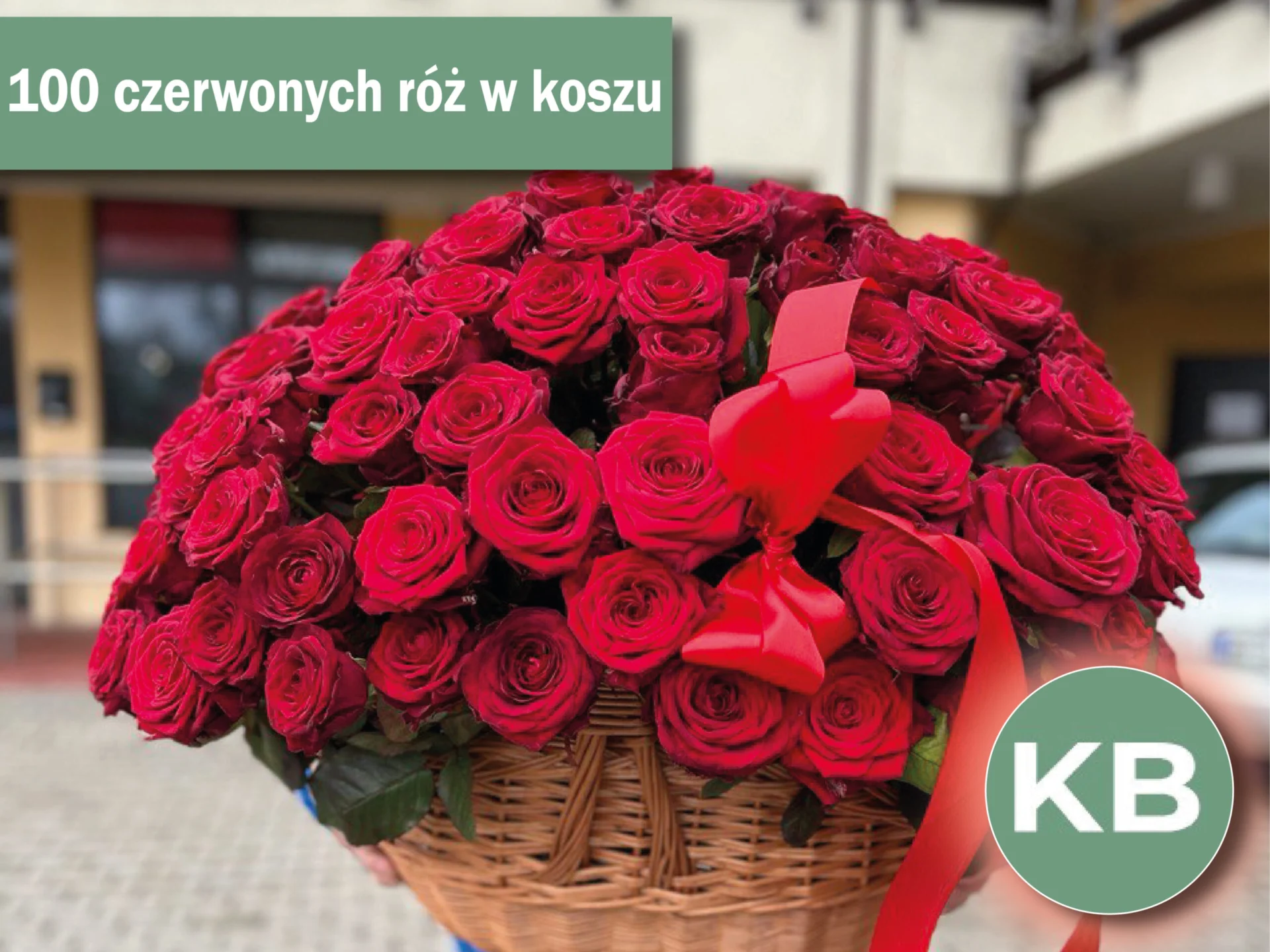 100 czerwonych róż w koszu