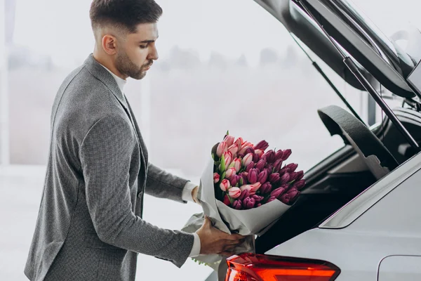 Kwiaty z dostawą – kiedy warto skorzystać z tej usługi?