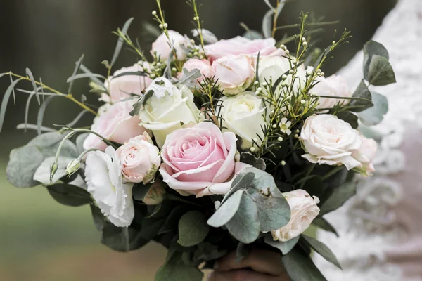 Florystyka ślubna – najnowsze trendy