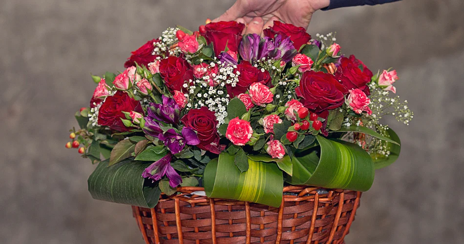 Sztuka tworzenia kompozycji kwiatowych na szczególne okazje