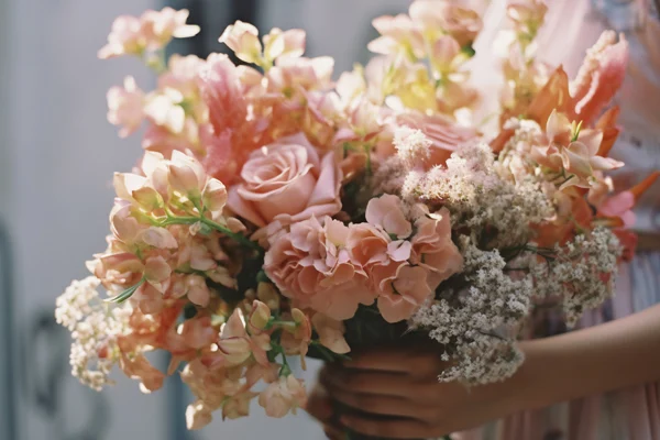 Monochromatyczna florystyka – jak ją wykorzystać?