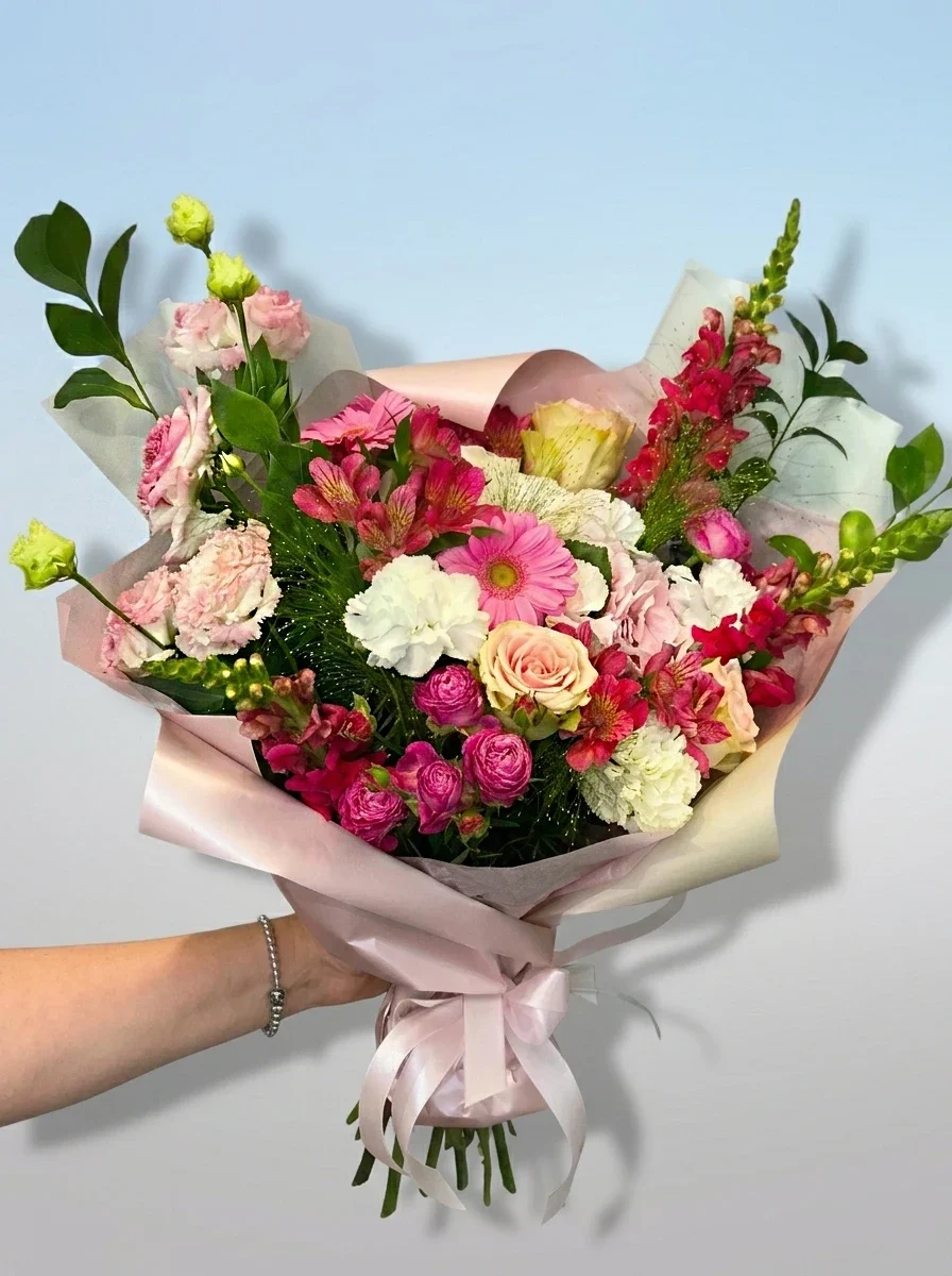 Bukiet kwiatów na 8 marca